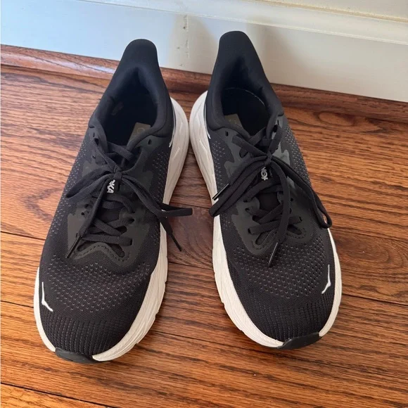 Hoka ARAHI 7, SIZE 7.5 WIDE - Picture 3 of 7